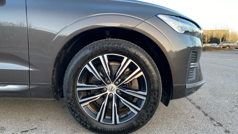 Volvo Xc60 2.0 B4D Inscription 5dr AWD Geartronic Diesel Estate